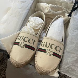 Gucci Printed Canvas Espadrille Flats in White